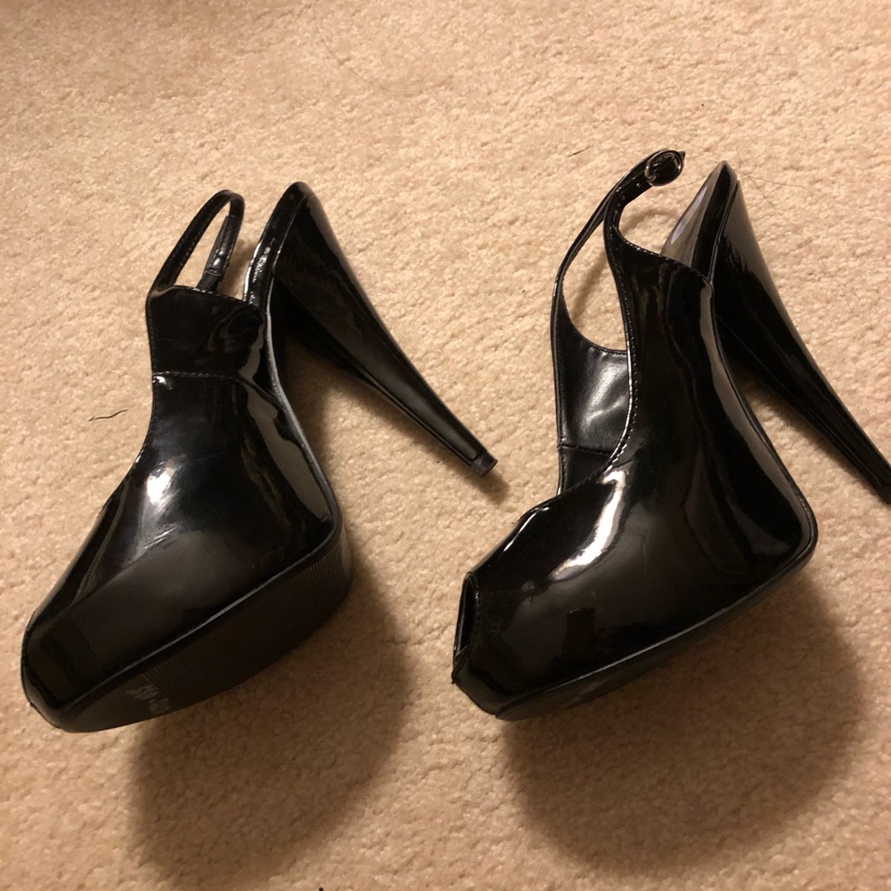 Chinese Laundry patent black shoes